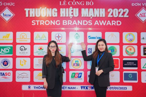 Vì Nông vinh danh trong lễ công bố thương hiệu Mạnh Đất Việt